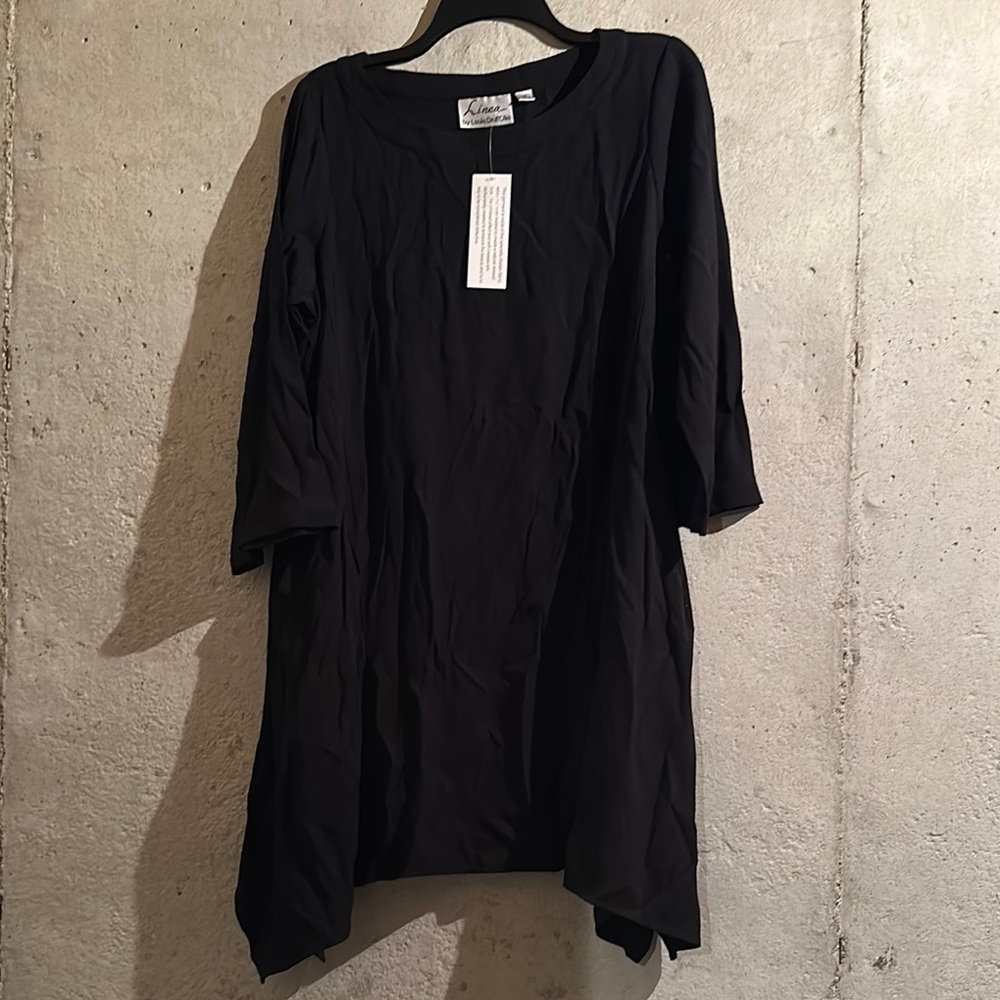 Linea by Louis Dell'Olio Elegant Black Top